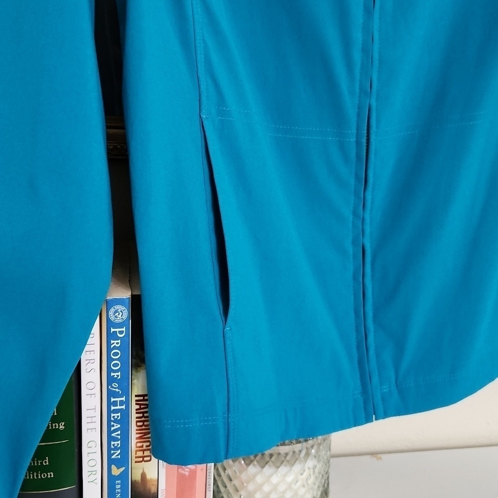 Chicos Additions Athleisure Women's Blue Jacket With Pockets Lounge Workout Run - Picture 3 of 8